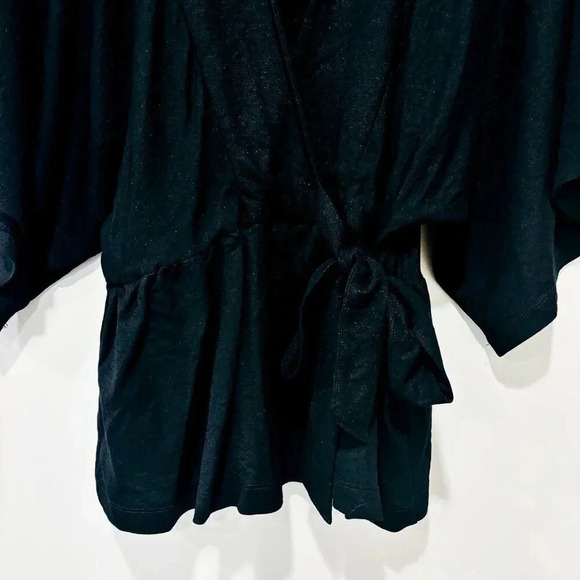 CLUB MONACO Black wrap top - Picture 5 of 9